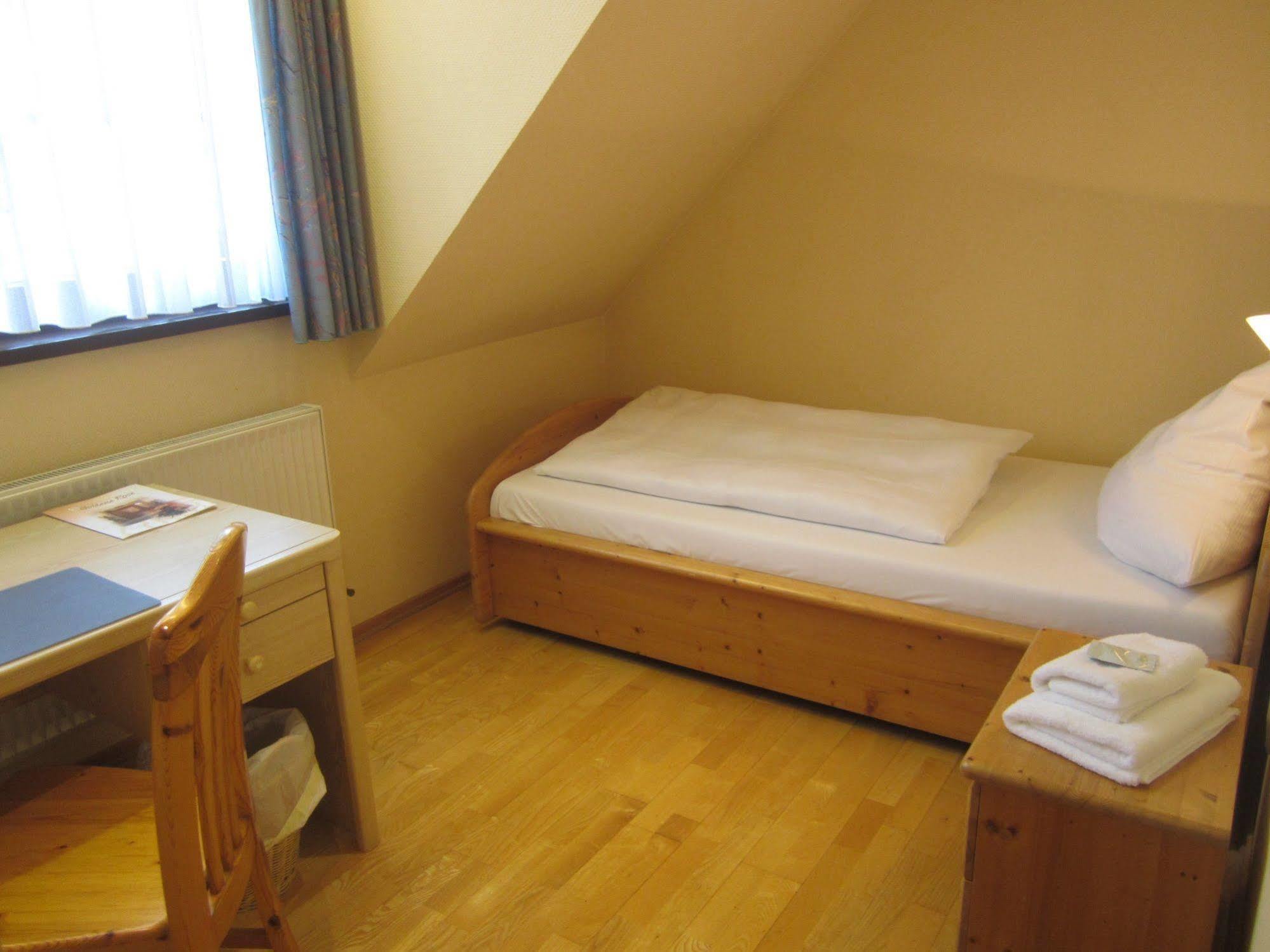 Landgasthof Goldene Rose Grub am Forst Exterior foto
